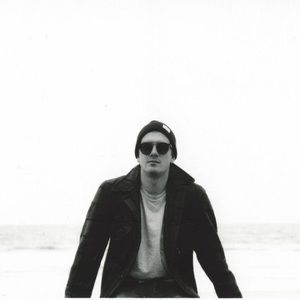 Meet your Posher, Simon